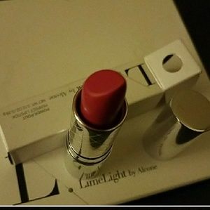 Limelight lipstick #102
